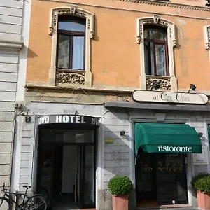 Nuovo Hotel Mediolan